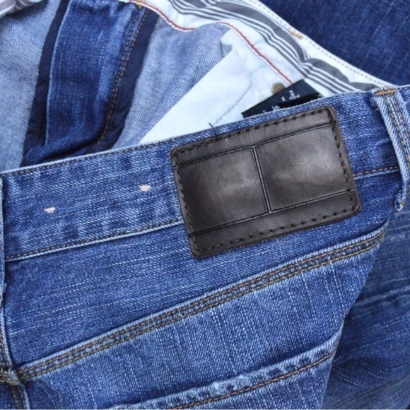 Tommy Men’s Mercer Straight Fit Jeans, Medium Wash - Size 34/30 - Picture 12 of 14